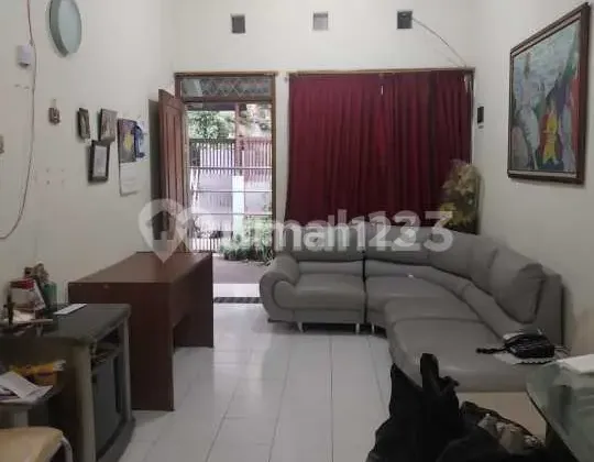 Butuh Terjual Secepatnya !! Rumah Nyaman Taman Kopo Indah Lokasi Favorit !! Yu Survey