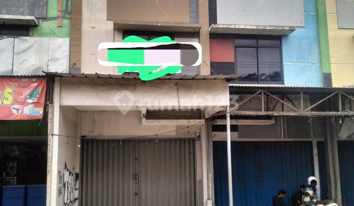 For Sale Ruko yang Sangat Cocok untuk Dijadikan Tempat Usaha For Sale Ruko yang Sangat Cocok untuk Dijadikan Tempat Usaha