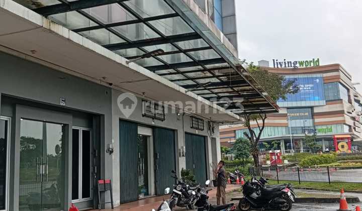 For Rent 2.5-Story Shophouse Ready to Use Grand Wisata 2