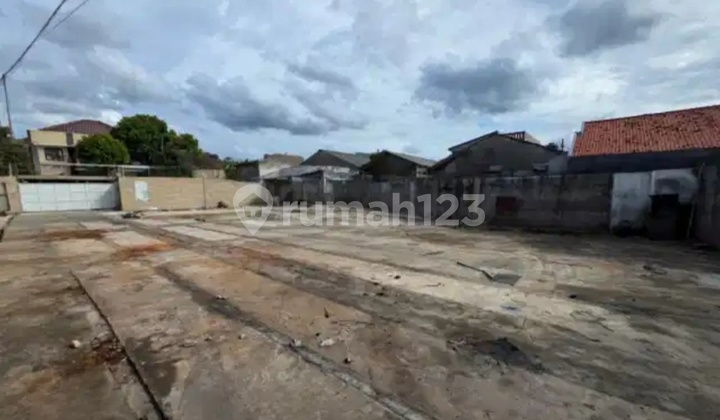 For Sale. Commercial Land in Tosiga, Kebonjeruk, West Jakarta.