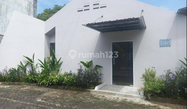 Disewakan Ruang Usaha Cocok Kantor, Cafe, Klinik, Salon Selangkah Dari Tol Simatupang 1