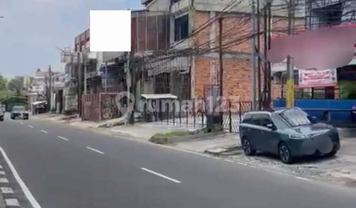3-Storey Shophouse Freehold Near Toll Access in Kalimalang Duren Sawit, East Jakarta 2