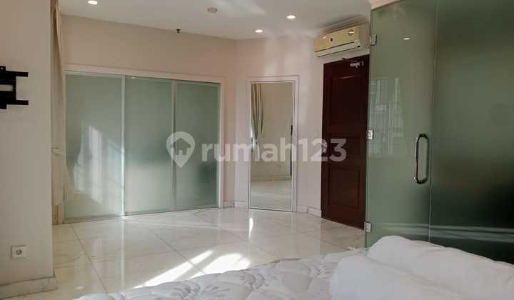 For Sale Nice Furnished Apartment in Gading Resort, Kelapa Gading, North Jakarta