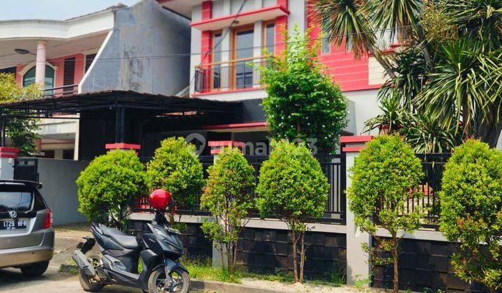 Rumah 2 Lantai Bagus SHM di Jalan H. Naman, Bekasi 1