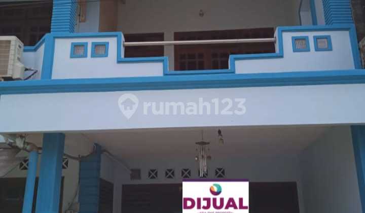 Rumah 2 Lantai SHM Dekat Akses Tol Dekat Sekolah Negeri di Taman Wisma Asri 1, Bekasi