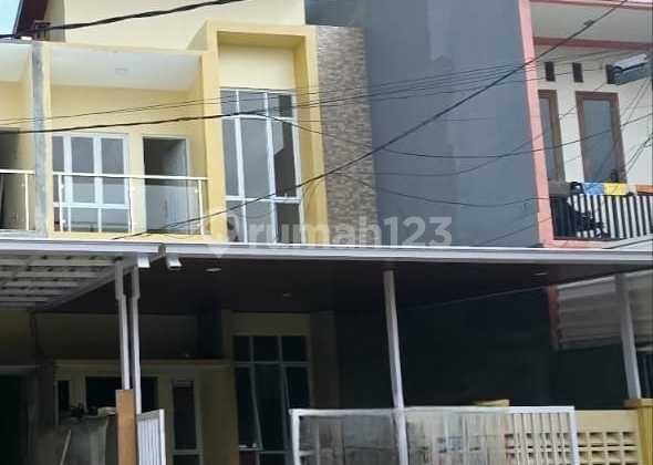 Rumah Bagus SHM Permata Harapan Baru, Bekasi