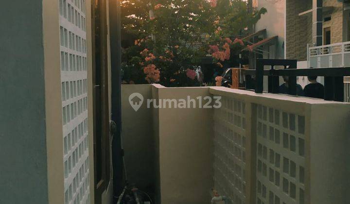 Rumah 2 Lantai Bagus SHM di Pondok Ungu Permai, Bekasi 2