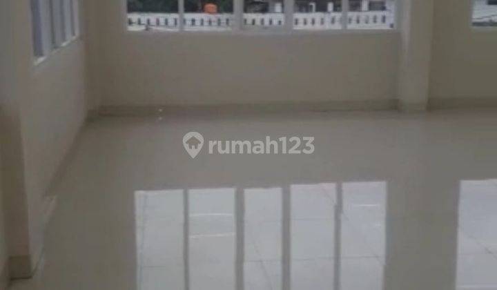 Disewakan Ruko Gandeng 3unit Pinggir Jalan Raya di Jatikramat Bekasi  8