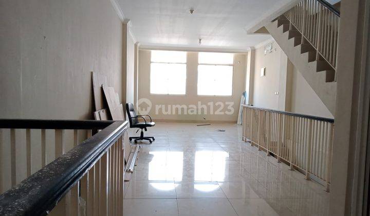 Disewakan Ruko 3lantai Siap Pakai di Grand Galaxy Bekasi  9