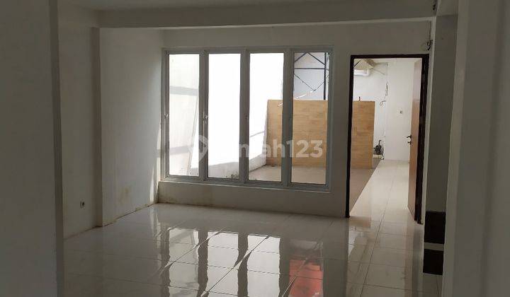 Disewa Kan Rumah Baru Renovasi di Cempaka Putih Tengah Lokasi Strategis, Lingkungan Nyaman Dan Tenang Serta Keamanan Yang Baik 1