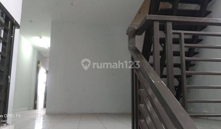 Ruko Gandeng 3 Lt Di Pinggir Jalan Raya Jatinegara Jakarta Timur 2