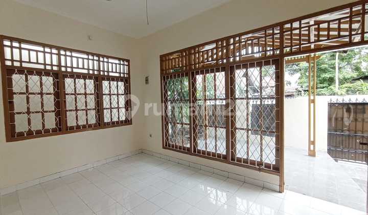 For Rent Nice 1.5 Story House in Pulo Asem, East Jakarta (winkp)
