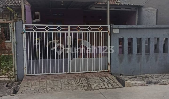 Dijual Cepat Rumah Bagus di Taman Harapan Baru ( THB ), Medan Satria, Bekasi (momhi)