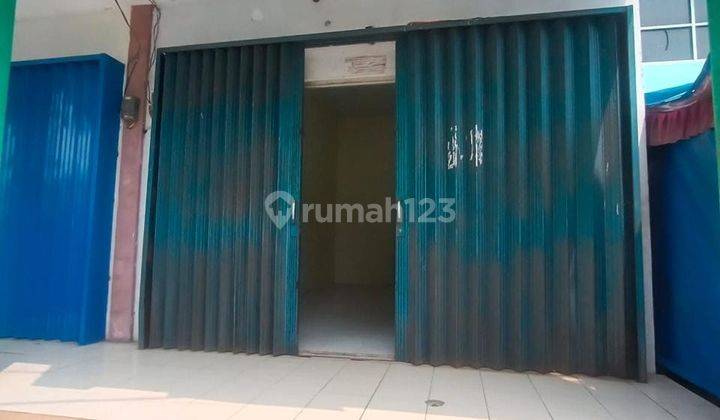 Ruko di Dukuh Zamrud Selatan, Bekasi 28 m Bagus HGB 1