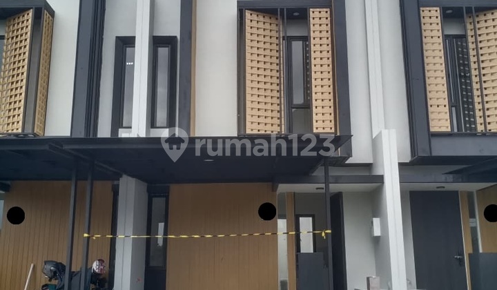 Rumah 2 Lantai Bebas Banjir Dekat Sekolah Negeri Dekat Akses Tol di Jakarta Garden City Cluster Mahakam, Jakarta Timur