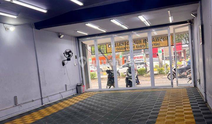 Disewakan Ruko Bagus 2 Lantai Pinggir Jalan Raya di Taman Galaxy Raya , Bekasi Selatan (nelgx) 1