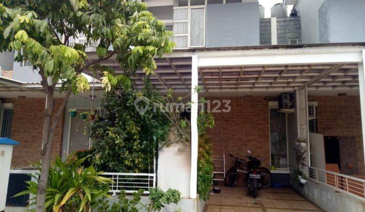 Rumah 2 Lantai Bagus Unfurnished di Harapan Indah Cluster Vasana , Bekasi 1