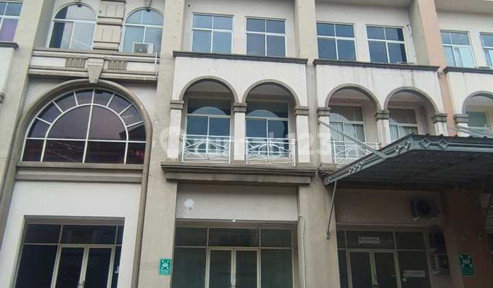 For Rent Nice 2.5-Story Shop House in Rose Garden, Grand Galaxy City, Bekasi (jeffryendanggx)