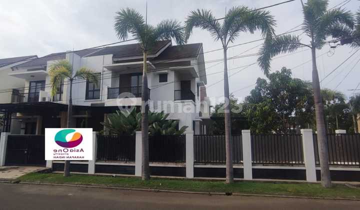 Disewakan Rumah Posisi Hook di Cluster Aralia Harapan Indah