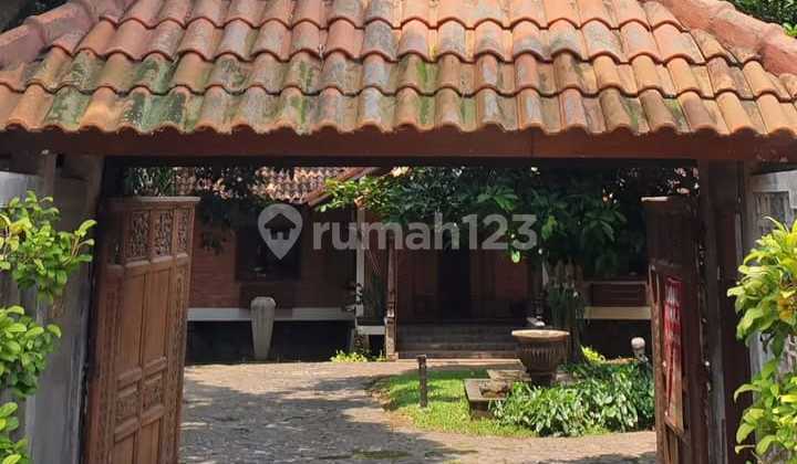 Rumah Wisata Hitung Tanah SHM Dekat Akses Tol di Beji, Depok