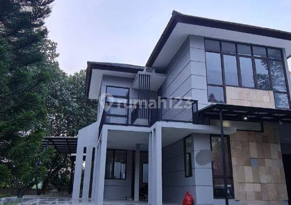 Rumah 2 Lantai Bagus Furnished SHM di The Atmosphere Sentul City, Bogor 2