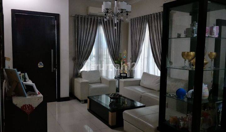 Rumah 2 Lantai Bagus HGB di Pulomas Residence
, Jakarta Timur 1