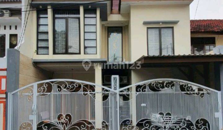 Rumah 2 Lantai Bagus Semi Furnished Sertifikat Hak Milik di Duren Sawit, Jakarta Timur 1