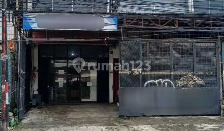 3-Storey Shophouse Freehold Near Toll Access in Kalimalang Duren Sawit, East Jakarta 1