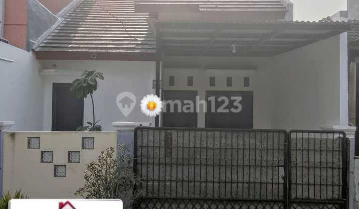 1-Story House with SHM (Certificate of Ownership), Flood-Free, Near Public School in Pesona Anggrek Harapan Housing Complex, Bekasi