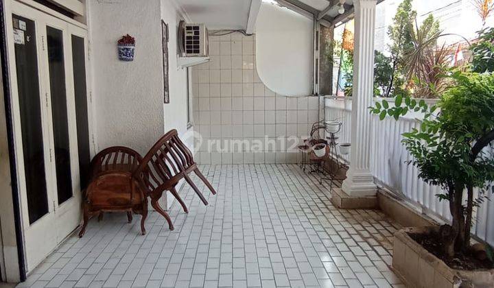 Rumah Bagus Semi Furnished Sertifikat Hak Milik di Pulo Asem, Jakarta Timur 2