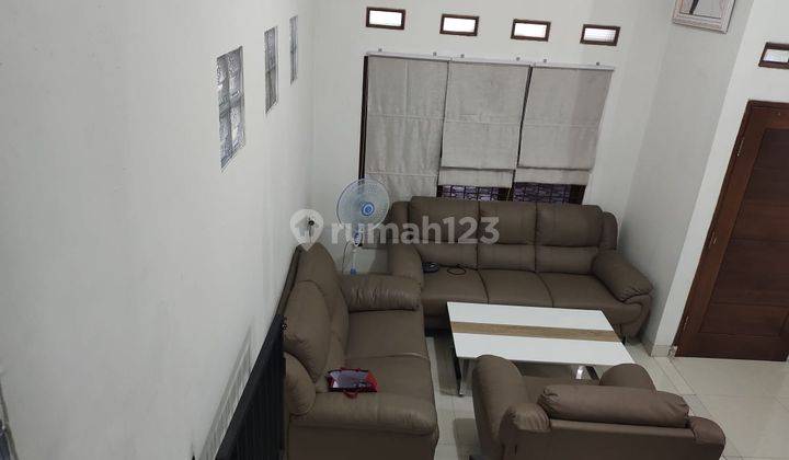 Rumah 2 Lantai Bagus SHM di Jaka Mulya, Bekasi 2