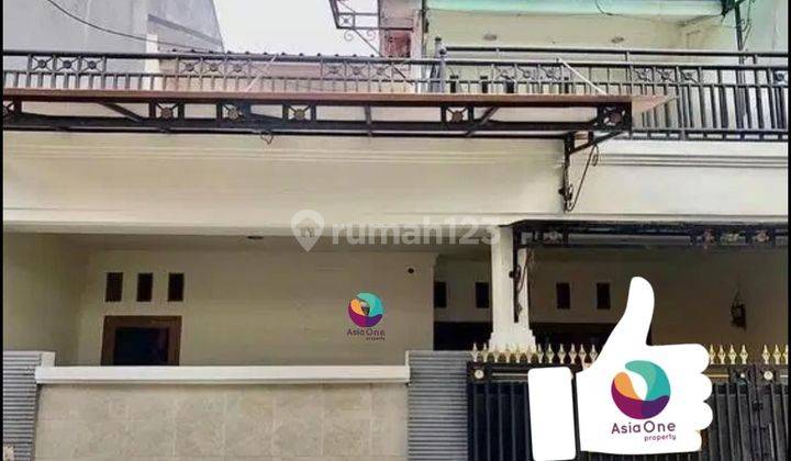 Rumah 2 Lantai Bagus Sertifikat Hak Milik di Bintara, Bekasi 1