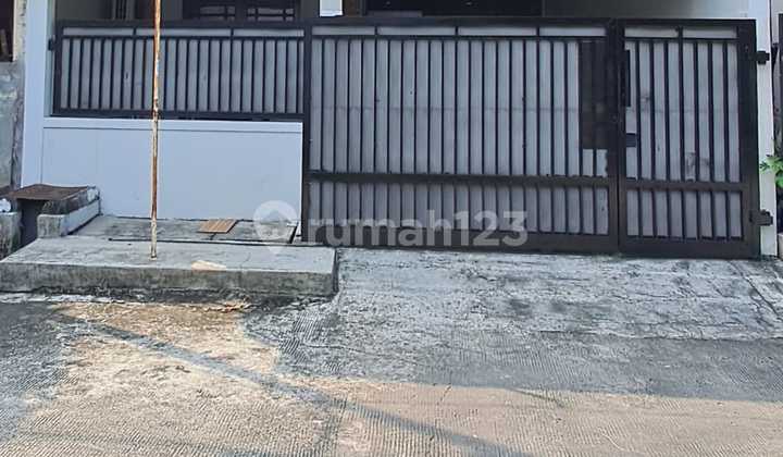 Rumah Bagus Rapi Terawat di Permata Harapan Baru, Bekasi (hanshi) Rumah Bagus Rapi Terawat di Permata Harapan Baru, Bekasi (hanshi)