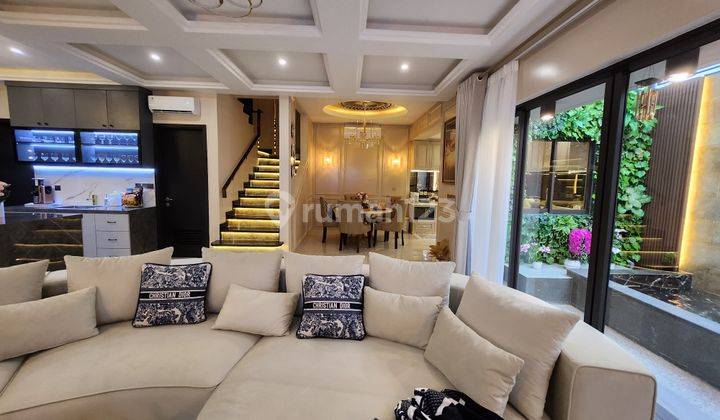 Rumah 2 Lantai Bagus Furnished di Wisteria By Keppel Land, Jakarta Timur 2