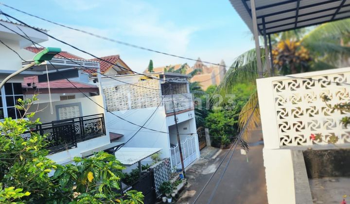 Rumah 2 Lantai SHM Dekat Akses Tol Dekat Fasilitas Kesehatan Bebas Banjir di Duren Sawit Dalam Komplek, Jakarta Timur 2