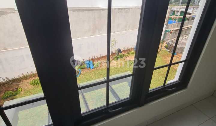 Rumah Bagus Summarecon Crown Gading Cluster Jasmia Residence, Bekasi 2
