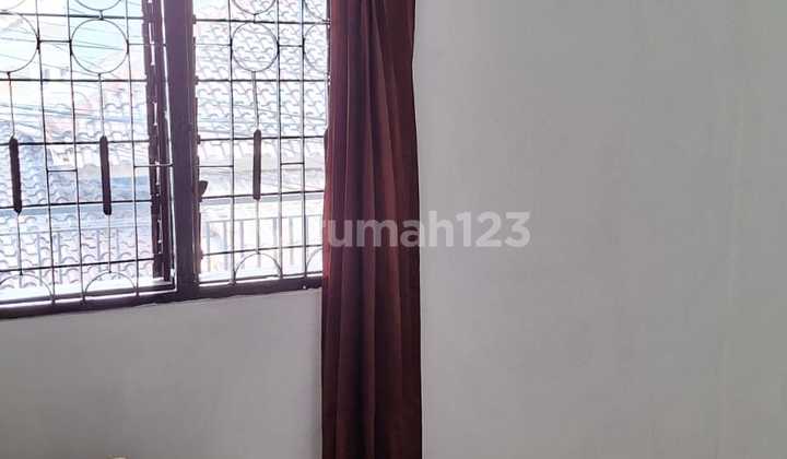 Disewakan Rumah Bagus Beserta Kost2an di Duren Sawit, Jakarta Timur (yannahi)  2
