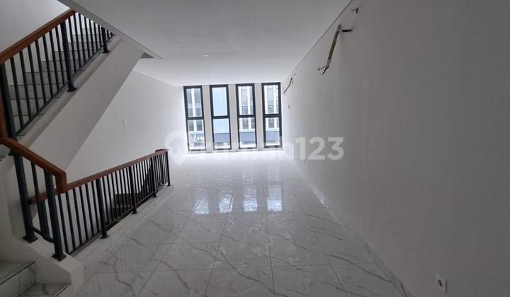 Dijual Ruko 2,5 Lt Siap Huni Bagus di Kota Wisata Cibubur, Bogor, Jawa Barat (yuagx) Dijual Ruko 2,5 Lt Siap Huni Bagus di Kota Wisata Cibubur, Bogor, Jawa Barat (yuagx)