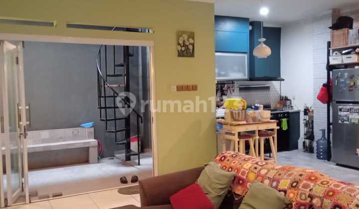 Rumah Bagus Semi Furnished HGB Metland Menteng, Jakarta Timur 2