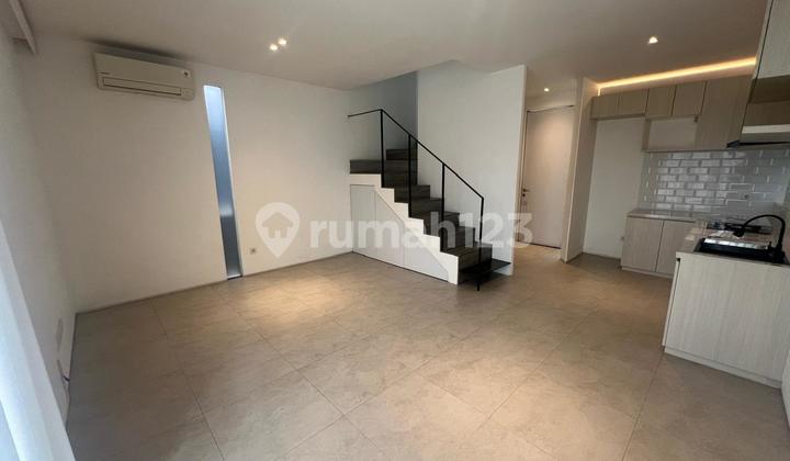 Rumah 2 Lantai SHM Siap Huni di Cluster Yve Habitat 2, Depok