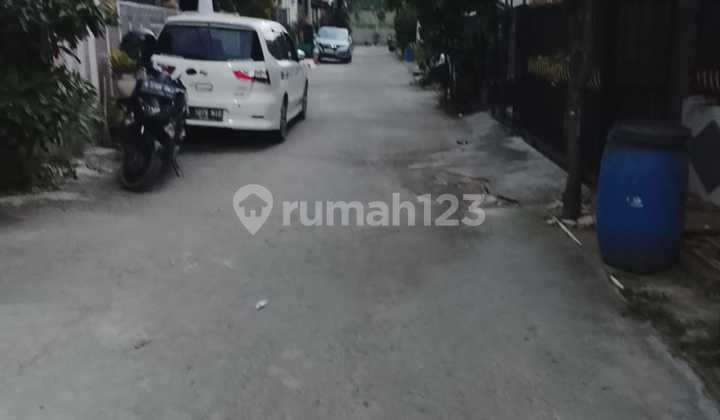 Rumah 1 Lantai SHM Dekat Akses Tol Dekat Pusat Perbelanjaan Bebas Banjir di Telaga Mas, Bekasi 2