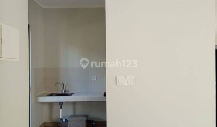Disewa rumah brand new summarecon crown gading  Cluster regia 2