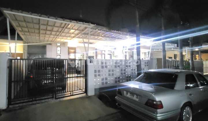 Dijual Rumah Bagus Full Furnished Siap Huni di Cluster Aralia, Harapan Indah, Bekasi