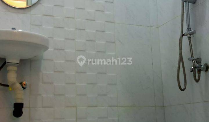Rumah Sudah Renovasi Unfurnished di Bintara, Bekasi Barat.
, Bekasi 5