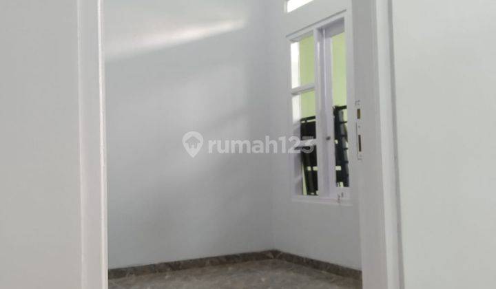 Rumah Sudah Renovasi Unfurnished SHM di Pondok Ungu Permai, Bekasi 4