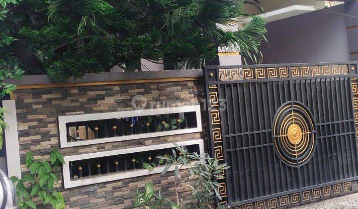 Rumah 2 Lantai Sudah Renovasi Furnished di Perumnas 1 Kranji, Bekasi 4