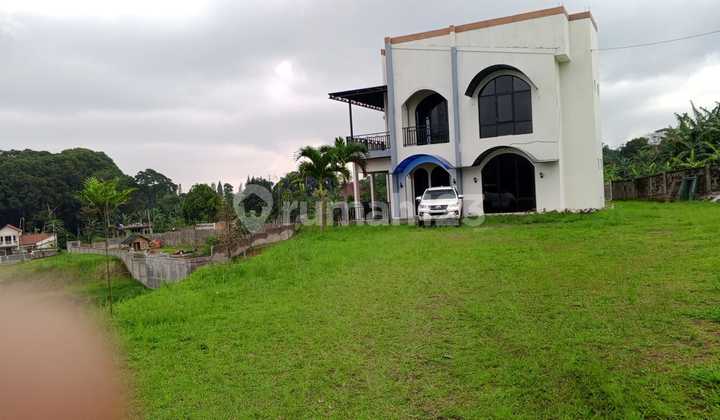 Di Jual Villa di Dalam Kapling Daerah Cisarua