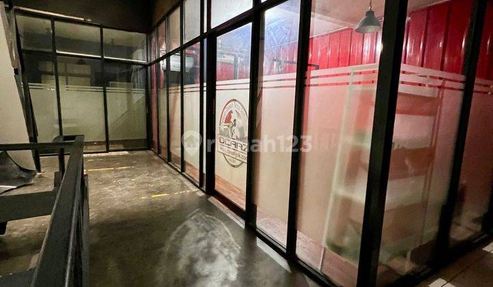 Di Sewakan Ruko di pinggir jalan 2 lantai di Jalan Taman Galaxy Raya , Bekasi Selatan 2