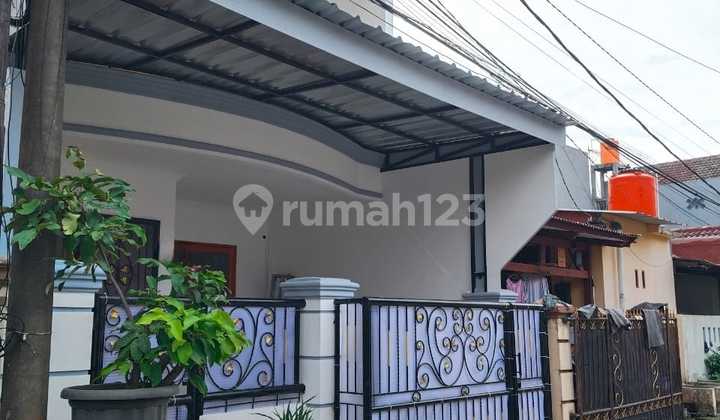 Dijual Rumah di Taman Harapan Baru Bekasi