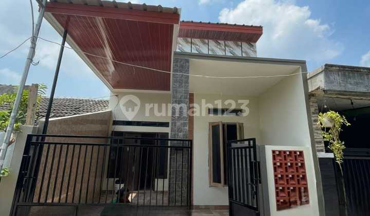 For sale, ready-to-occupy house in Griya Asri Babelan, Bekasi.